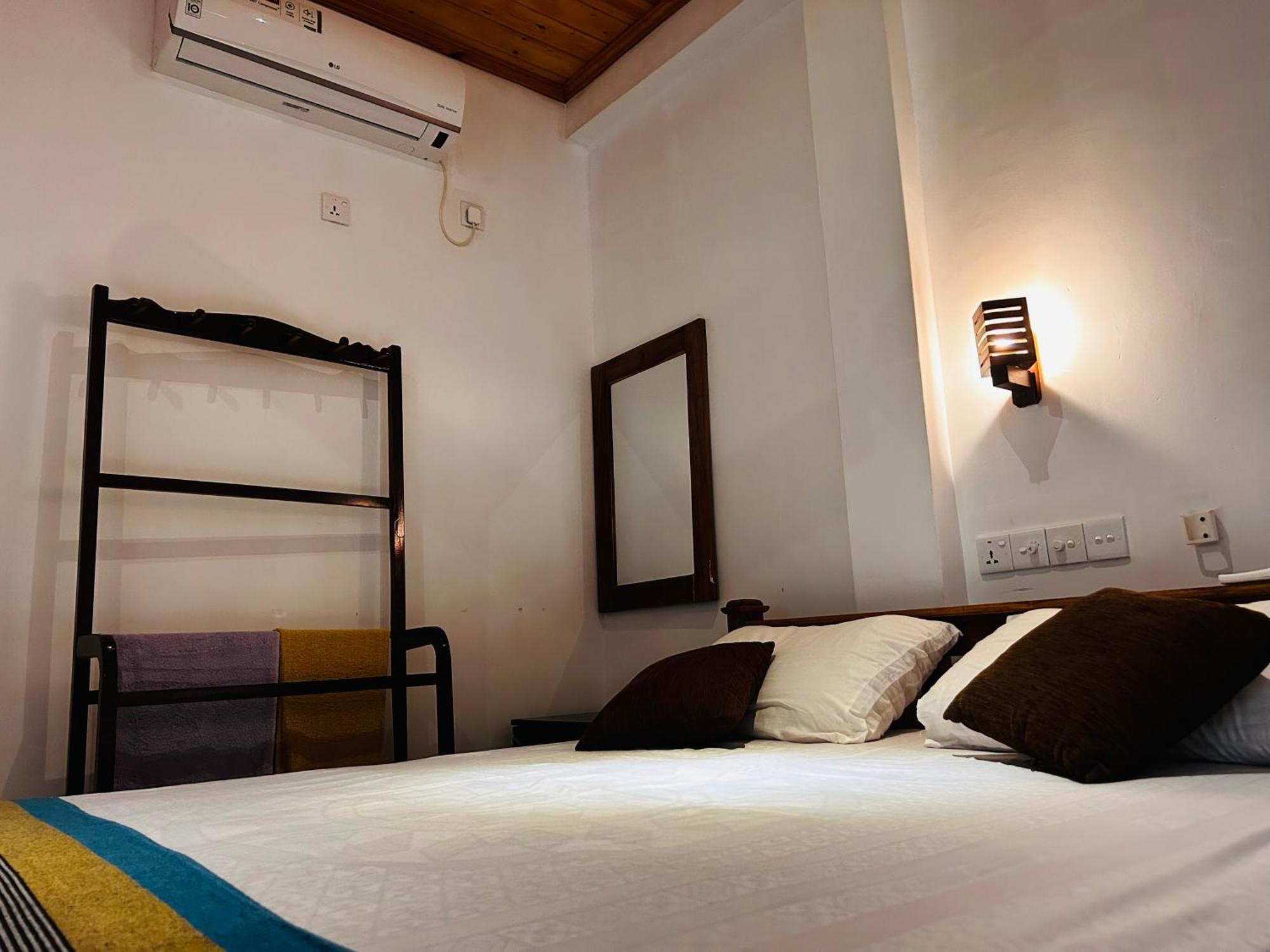 Pearl Bungalow Trincomalee Exterior foto